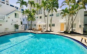 North Beach Hotel